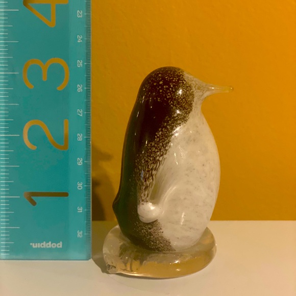 Glass penguin figurine 🐧 - Picture 1 of 2